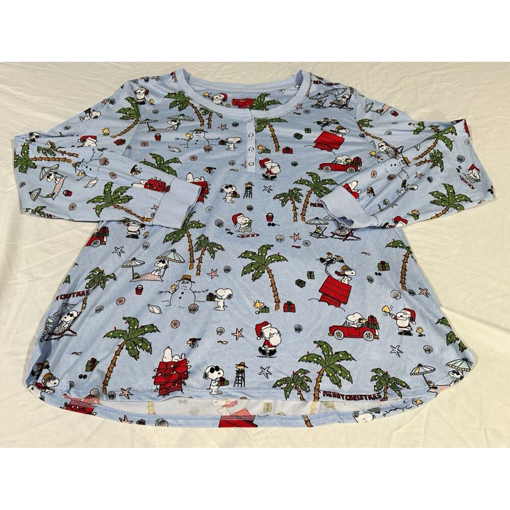 Peanuts Snoopy Women’s Large Christmas Beach Lounge Top